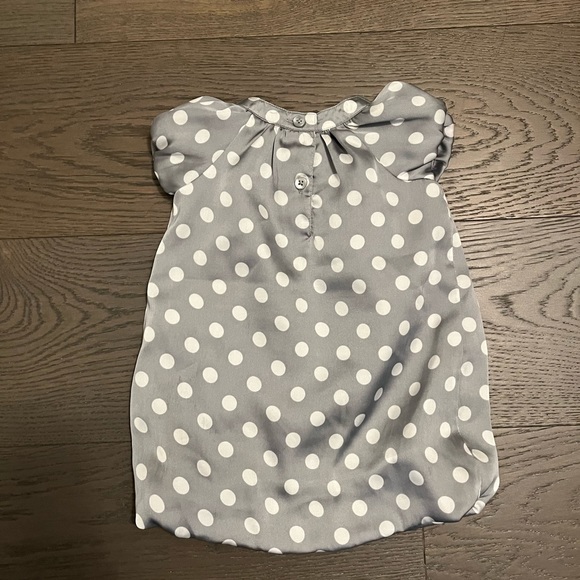 Old navy silver satin finish baby dress 3-6M NWT - Picture 3 of 4